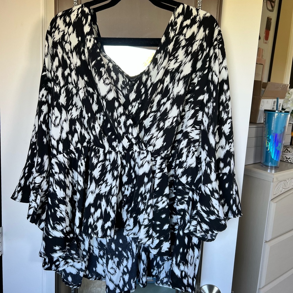 BRAND NEW Nasty Gal Blouse